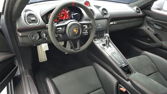 Porsche 718 4.0 GT4 2023 7