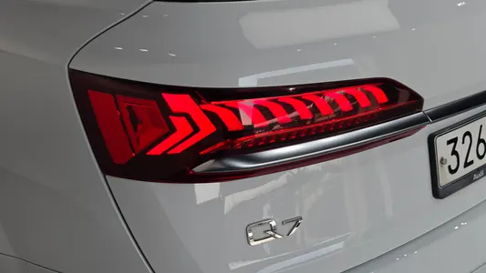 Audi Q7 (4M) 45 TDI 2020 23