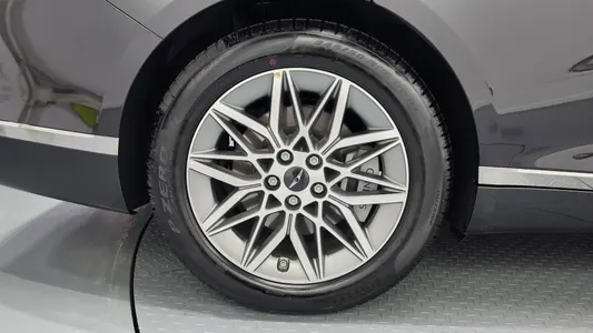 Genesis G80 (RG3) 2.5 AWD 2024 5