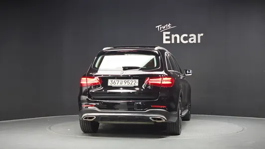 Mercedes-Benz GLC-Class X253 GLC300 4MATIC AMG Line 2019 4