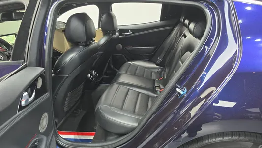 Kia Stinger 2.0 2WD 2017 26