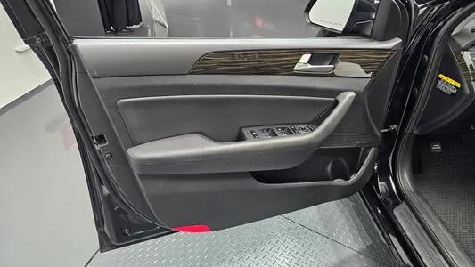 Hyundai LF 1.7 2016 25