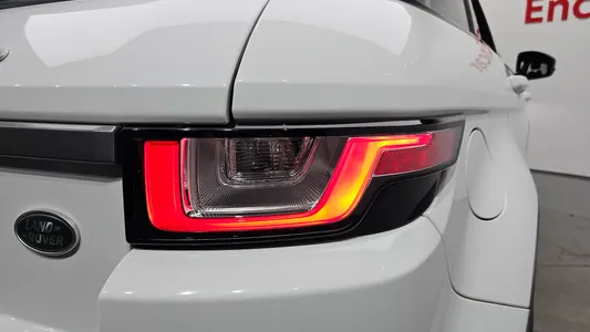 Land Rover 레인지로버 이보크 2.0 TD4 SE 2015 23
