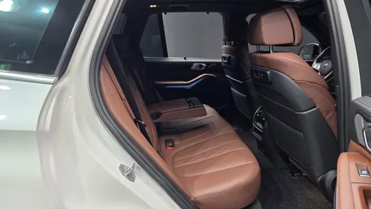 BMW X5 (G05) xDrive 45e xLine 2023 12