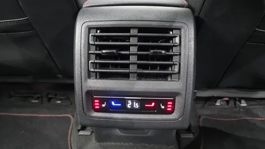 Volkswagen 8 2.0 GTI 2024 19