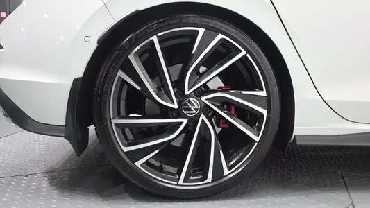 Volkswagen 8 2.0 GTI 2024 21