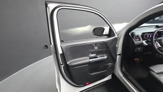 Mercedes-Benz GLB-Class X247 GLB200 d 2024 25