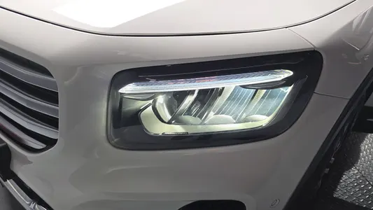 Mercedes-Benz GLB-Class X247 GLB200 d 2024 23