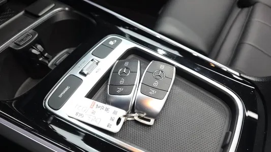 Mercedes-Benz GLB-Class X247 GLB200 d 2024 30