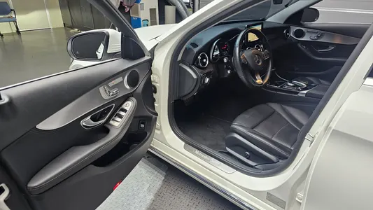 Mercedes-Benz C-Class W205 C220 d 2015 10