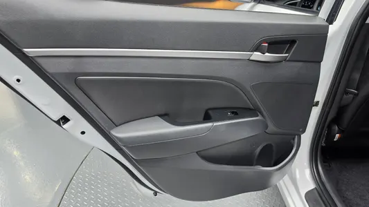 Hyundai AD 1.6 GDI 2017 25