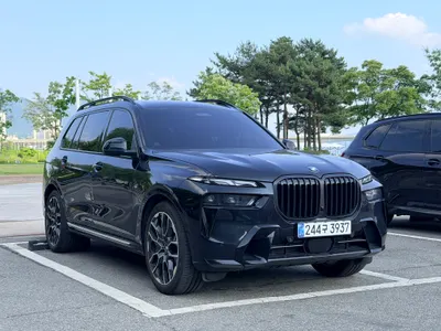 BMW X7 (G07) xDrive 40i M 7 2025 5
