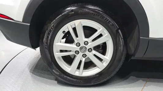Audi Q3 (F3) 35 TDI 2020 5