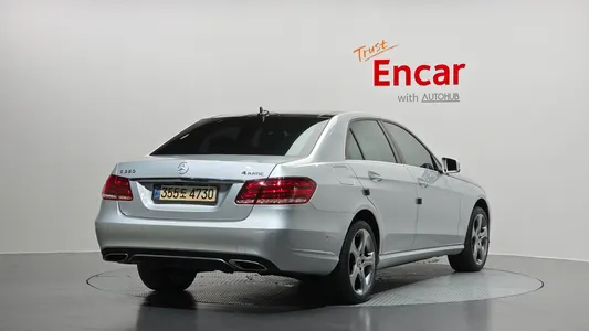 Mercedes-Benz E-Class W212 E350 4MATIC 2013