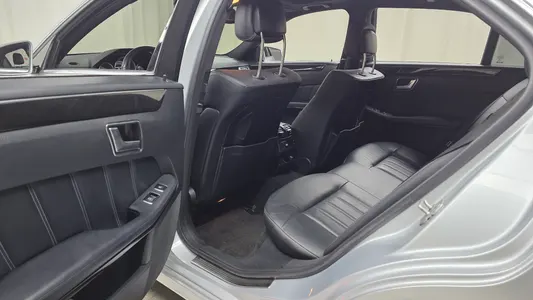 Mercedes-Benz E-Class W212 E350 4MATIC 2013 11