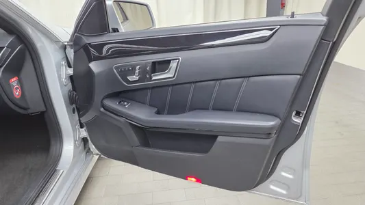 Mercedes-Benz E-Class W212 E350 4MATIC 2013 24