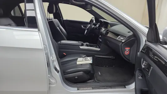 Mercedes-Benz E-Class W212 E350 4MATIC 2013 26