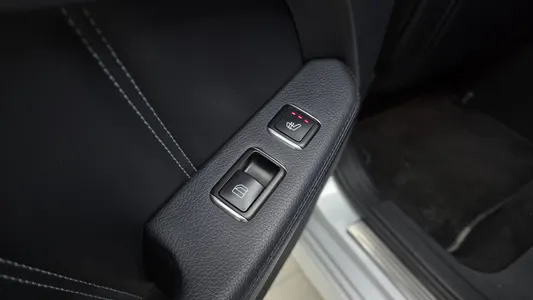 Mercedes-Benz E-Class W212 E350 4MATIC 2013 30