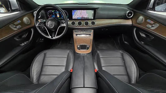 Mercedes-Benz E-Class W213 E300e 4MATIC 2021 7