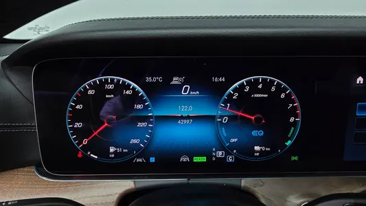 Mercedes-Benz E-Class W213 E300e 4MATIC 2021 8
