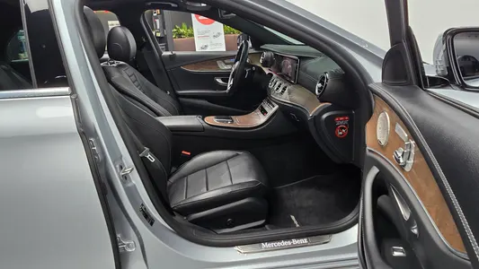 Mercedes-Benz E-Class W213 E300e 4MATIC 2021 26