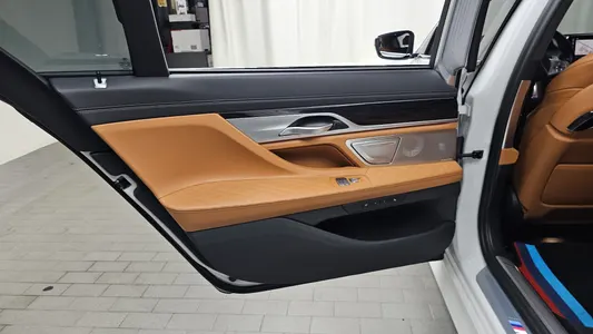 BMW 7 Series (G11) 730Ld xDrive M 2022 25