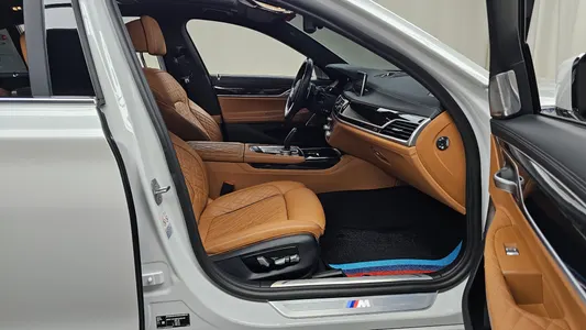 BMW 7 Series (G11) 730Ld xDrive M 2022 26