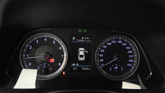 Hyundai (DN8) 2.0 2022 8
