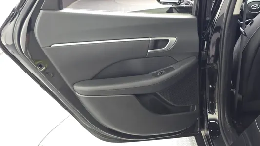 Hyundai (DN8) 2.0 2022 25