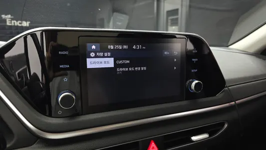 Hyundai (DN8) 2.0 2022 29