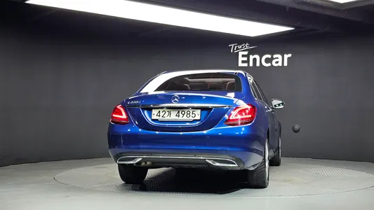 Mercedes-Benz C-Class W205 C220 d 2019 4