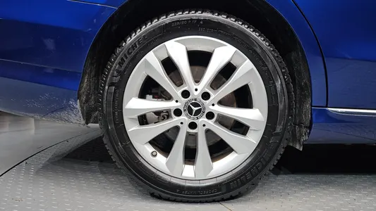 Mercedes-Benz C-Class W205 C220 d 2019 5