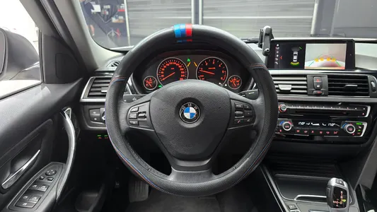 BMW 3 Series (F30) 320d 2018 13