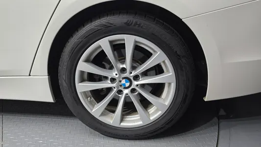 BMW 3 Series (F30) 320d 2018 21