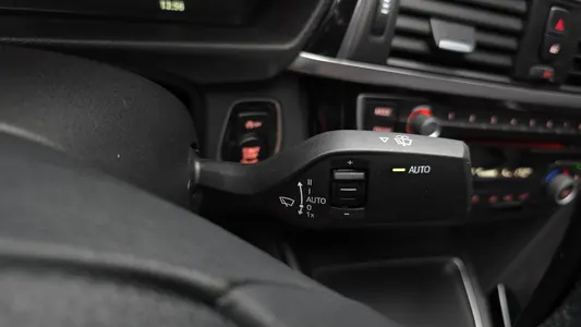 BMW 3 Series (F30) 320d 2018 28