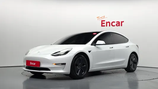 Tesla 3 AWD 2022