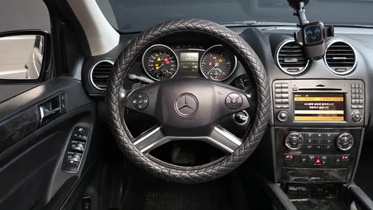 Mercedes-Benz M-Class W164 ML300 CDI 2009 13