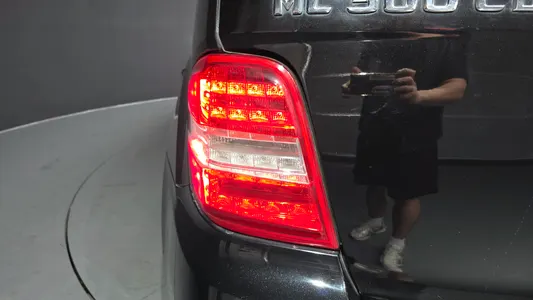 Mercedes-Benz M-Class W164 ML300 CDI 2009 23