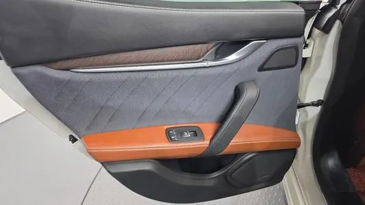 Maserati 기블리 3.0 2017 25
