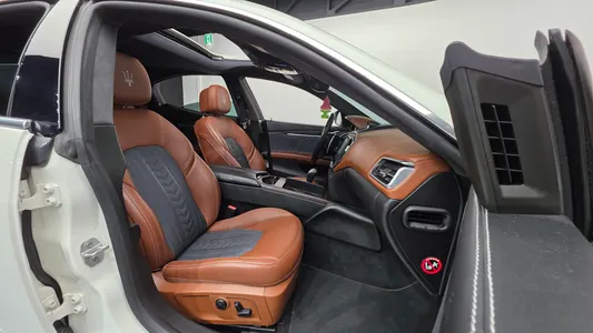 Maserati 기블리 3.0 2017 26