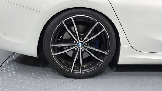 BMW 3 Series (G20) 330i M 2019 4