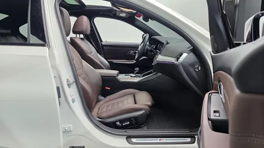BMW 3 Series (G20) 330i M 2019 26