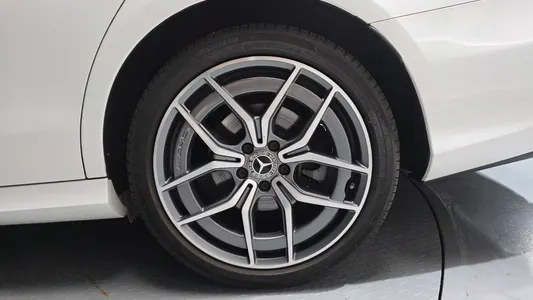 Mercedes-Benz E-Class W213 E220d 4MATIC AMG Line 2022 21