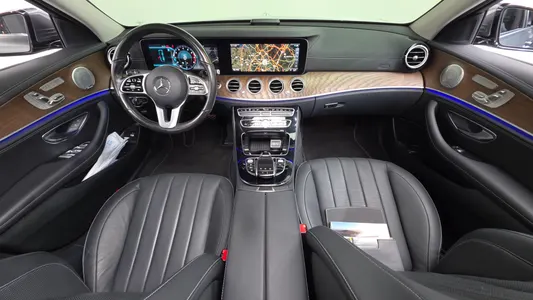 Mercedes-Benz E-Class W213 E300 4MATIC 2020 7