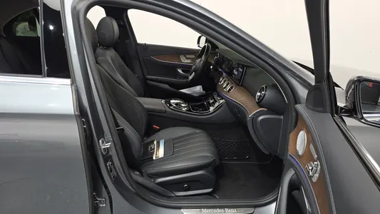 Mercedes-Benz E-Class W213 E300 4MATIC 2020 11