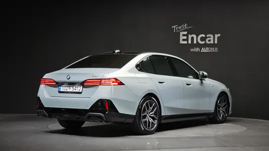 BMW 5 Series (G60) 520i M 2024