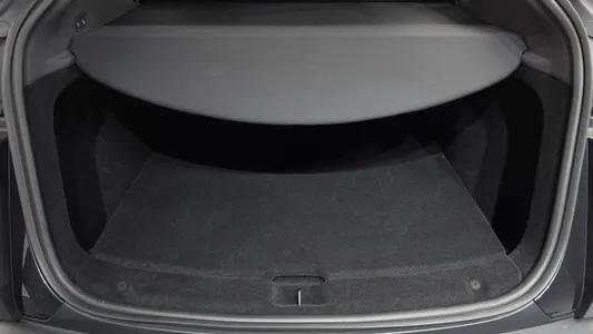 Tesla Y RWD 2025 20