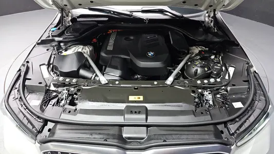 BMW 5 Series (G60) 530e M 2024 6