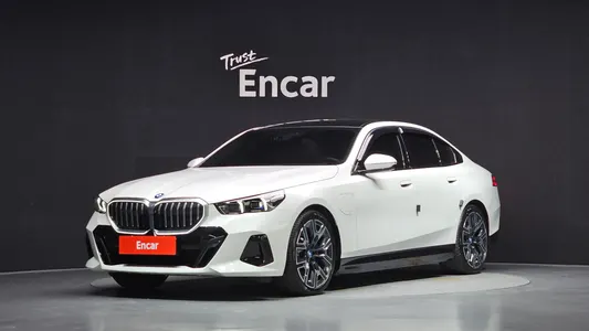 BMW 5 Series (G60) 530e M 2024