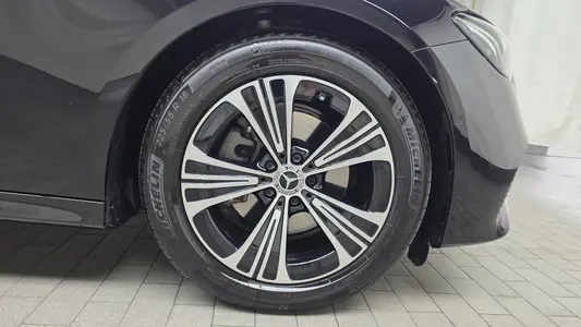 Mercedes-Benz E-Class W214 E200 2025 21